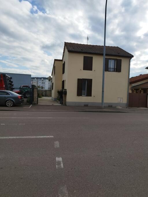 Villa L'Hirondelle Du Faubourg à Bar-sur-Aube Extérieur photo